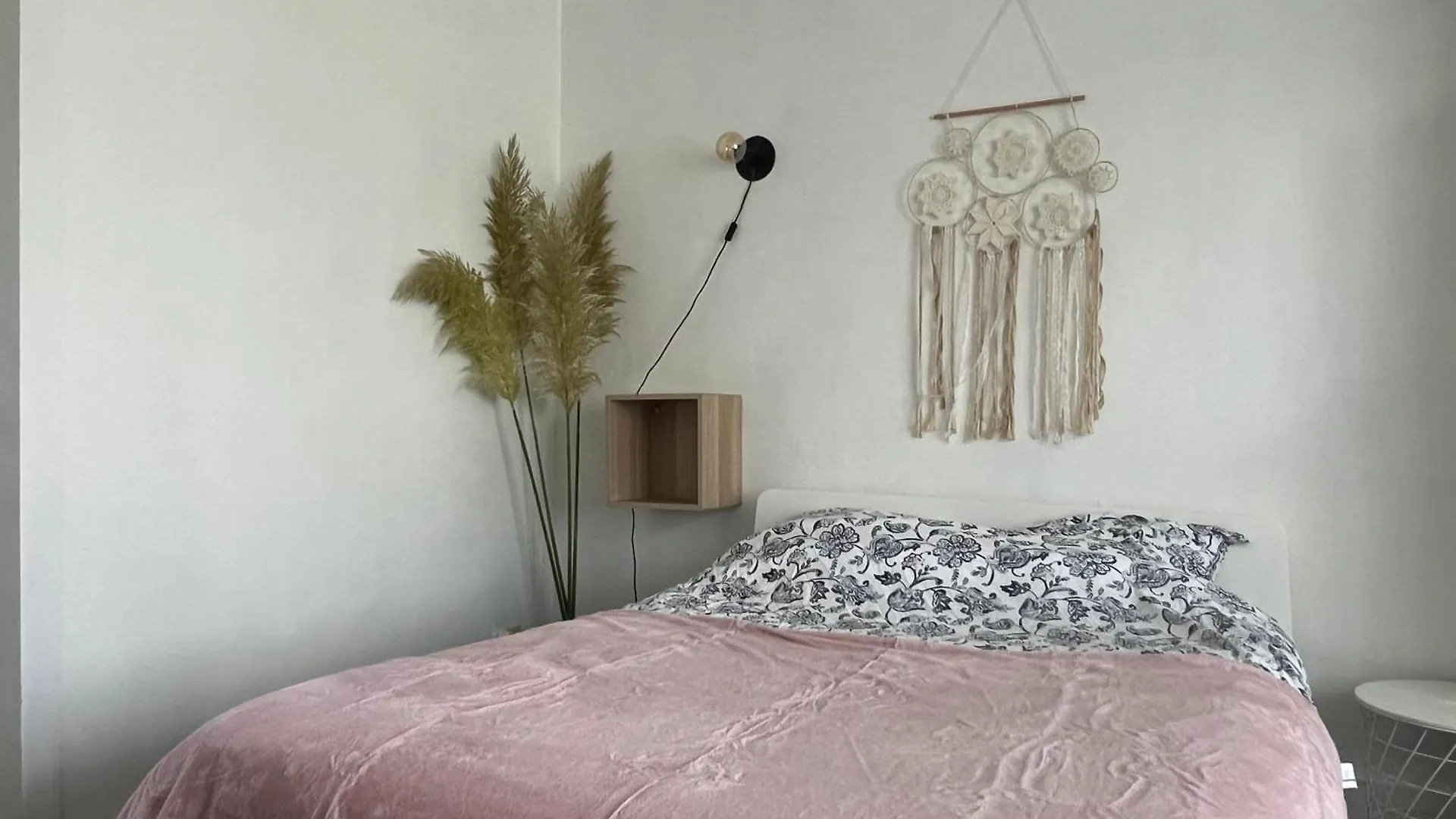 Joli T1 Avec Parking Gratuit Apartment Brest